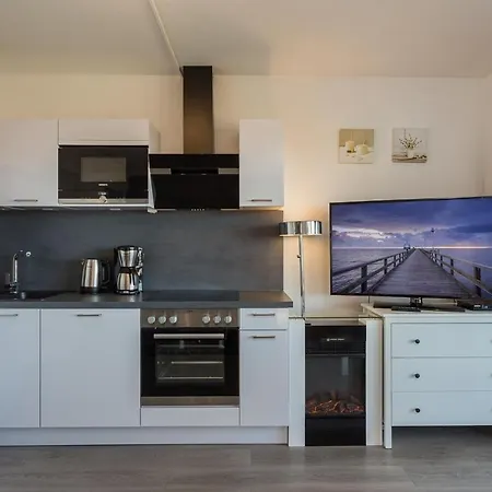 Tolle Ferienwohnung Mit Meerblick - Fördeblick 50 * Laboe